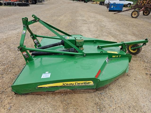 Image of John Deere MX7 equipment image 2
