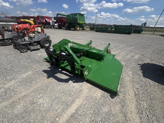 Image of John Deere MX8 equipment image 1