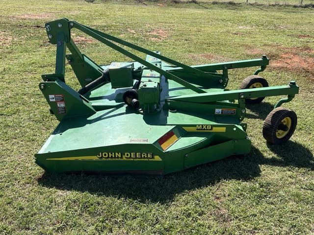 Image of John Deere MX8 equipment image 3