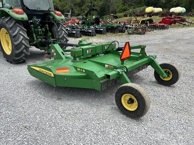 Image of John Deere MX8 equipment image 2