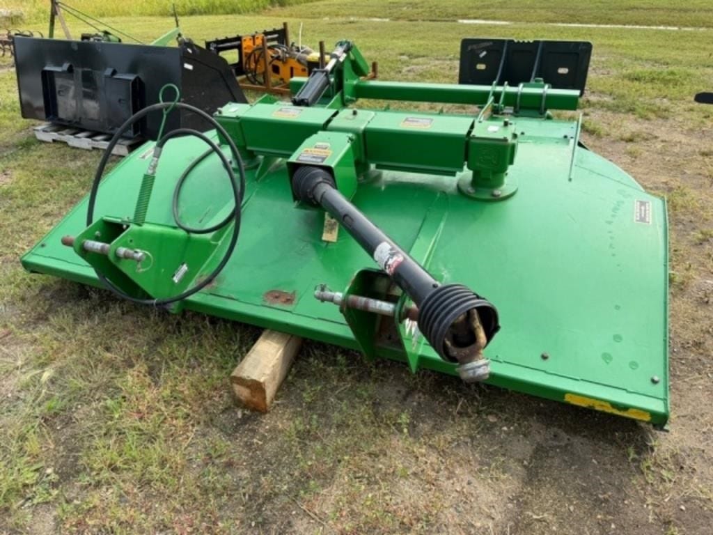 John Deere MX8 Equipment Image0