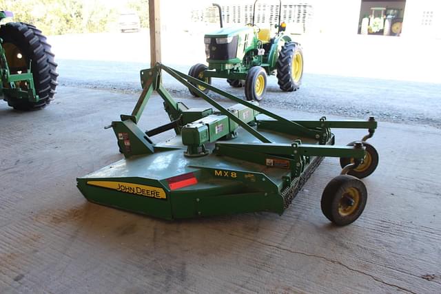 Image of John Deere MX8 equipment image 4