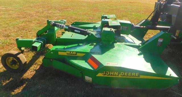Image of John Deere MX8 equipment image 3