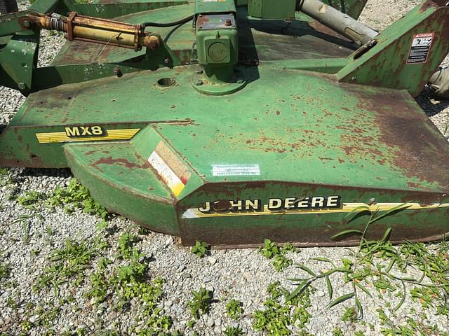 Image of John Deere MX8 equipment image 3