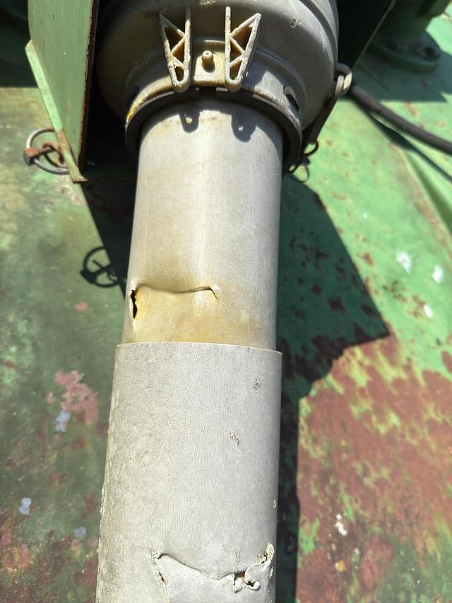 Image of John Deere MX8 equipment image 2