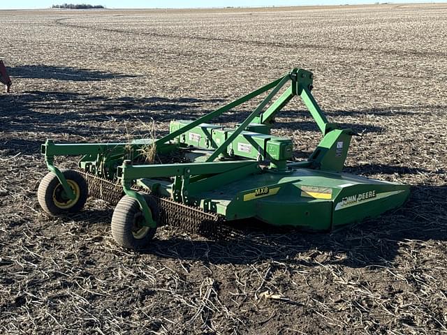 Image of John Deere MX8 equipment image 4