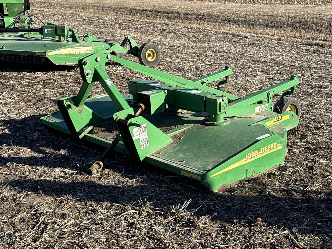 Image of John Deere MX8 Primary image