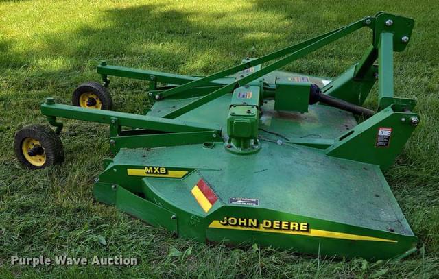 Image of John Deere MX8 equipment image 3