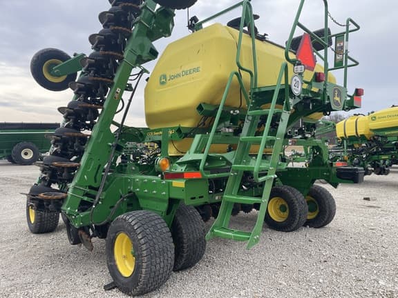 Image of John Deere N540C equipment image 1