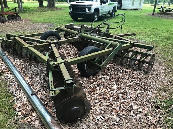 Image of John Deere Undetermined equipment image 3