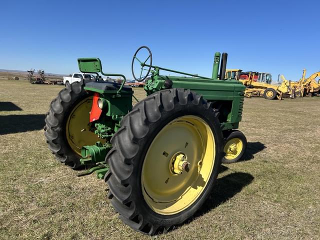 Image of John Deere A equipment image 4