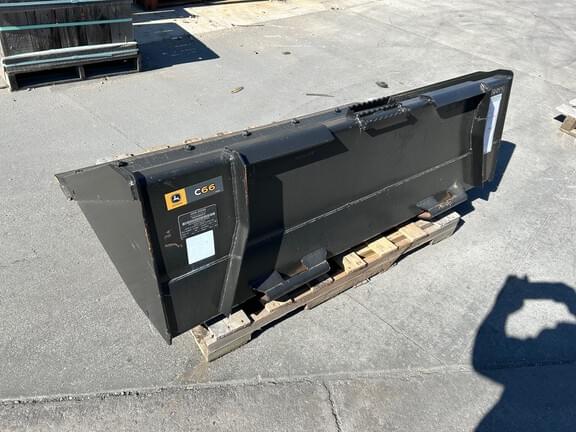 Image of John Deere Bucket equipment image 1