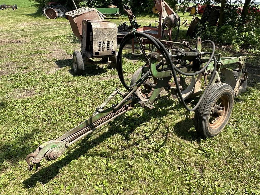 Image of John Deere 44 Primary image