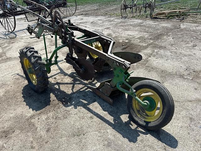 Image of John Deere 44 equipment image 4