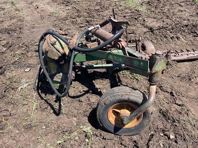 Image of John Deere No. 5 equipment image 4