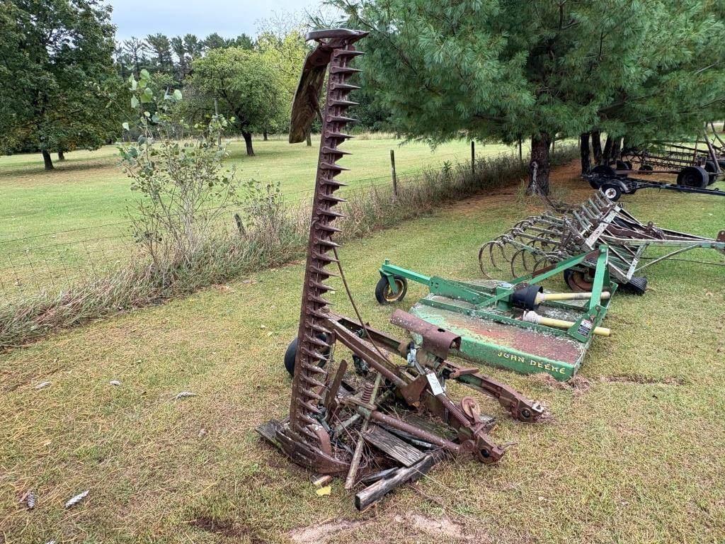 Image of John Deere No. 8 Primary image