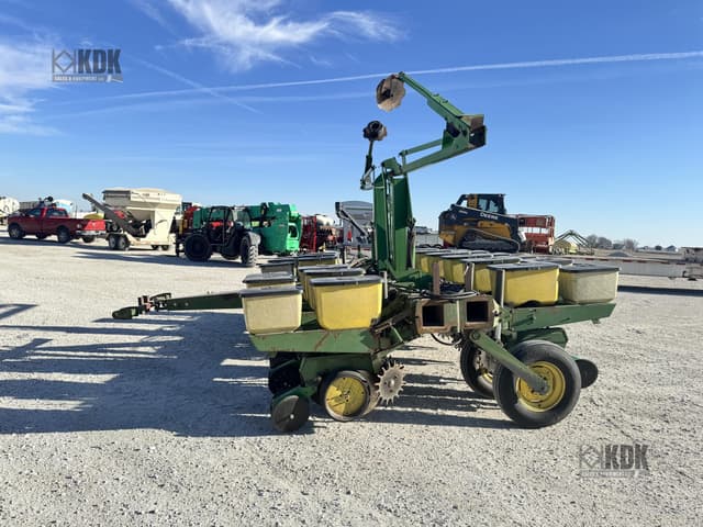 Image of John Deere P7000 equipment image 2