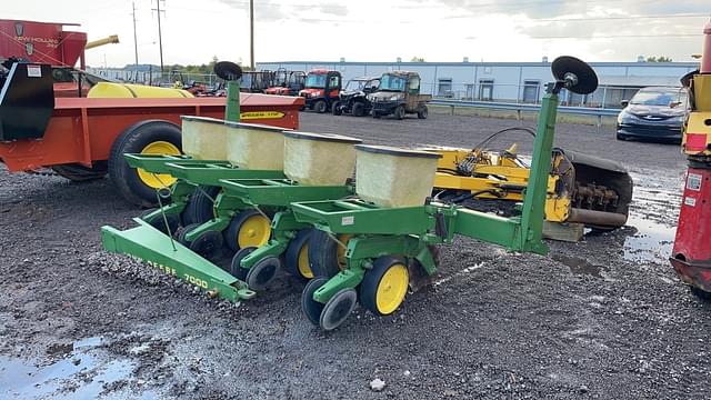 Image of John Deere P7000 equipment image 2