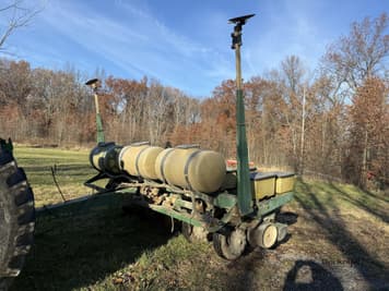 Main image John Deere P7000