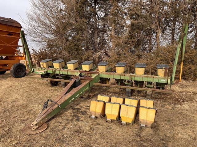 Image of John Deere P7000 equipment image 2