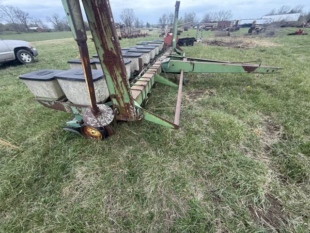 Image of John Deere P7000 equipment image 4