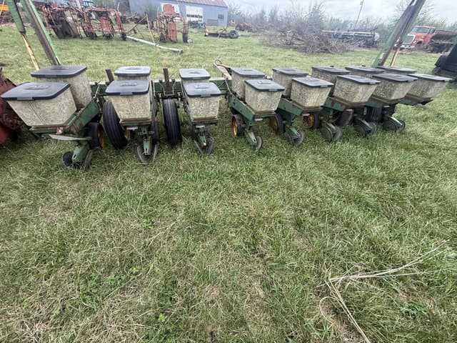 Image of John Deere P7000 equipment image 2