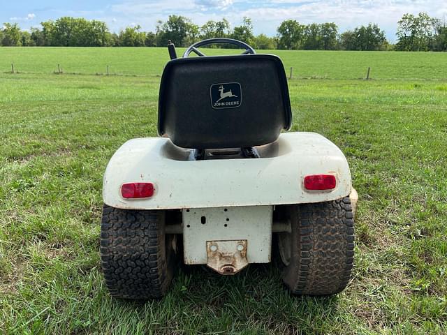 Image of John Deere 112 equipment image 3