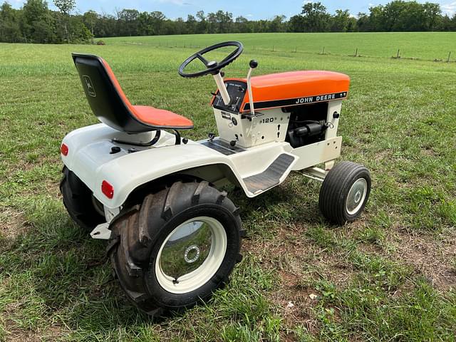 Image of John Deere 120 equipment image 3