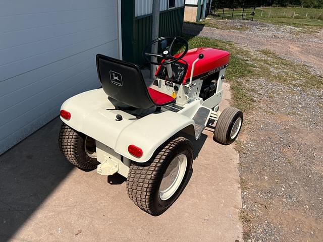 Image of John Deere 120 equipment image 4