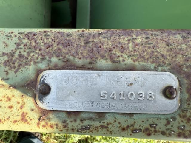 Image of John Deere 212 equipment image 2