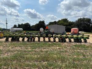 2012 John Deere MaxEmerge XP Image