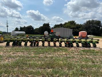 Main image John Deere MaxEmerge XP