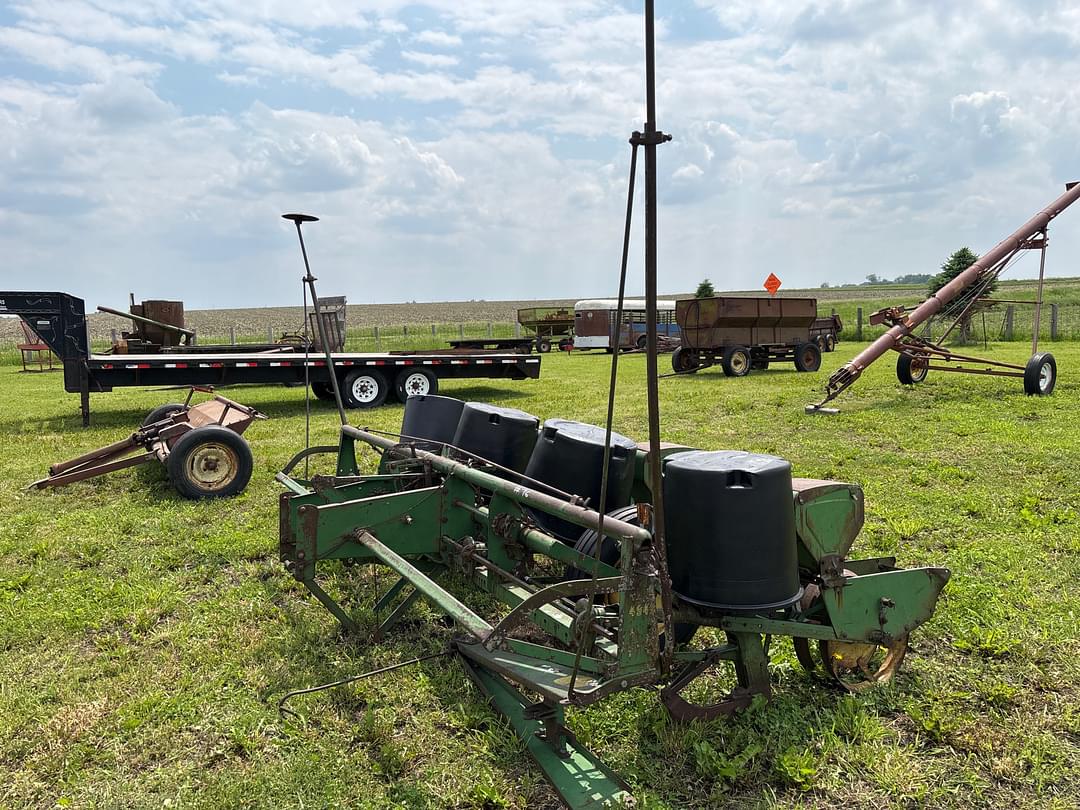 Image of John Deere 494A Primary image