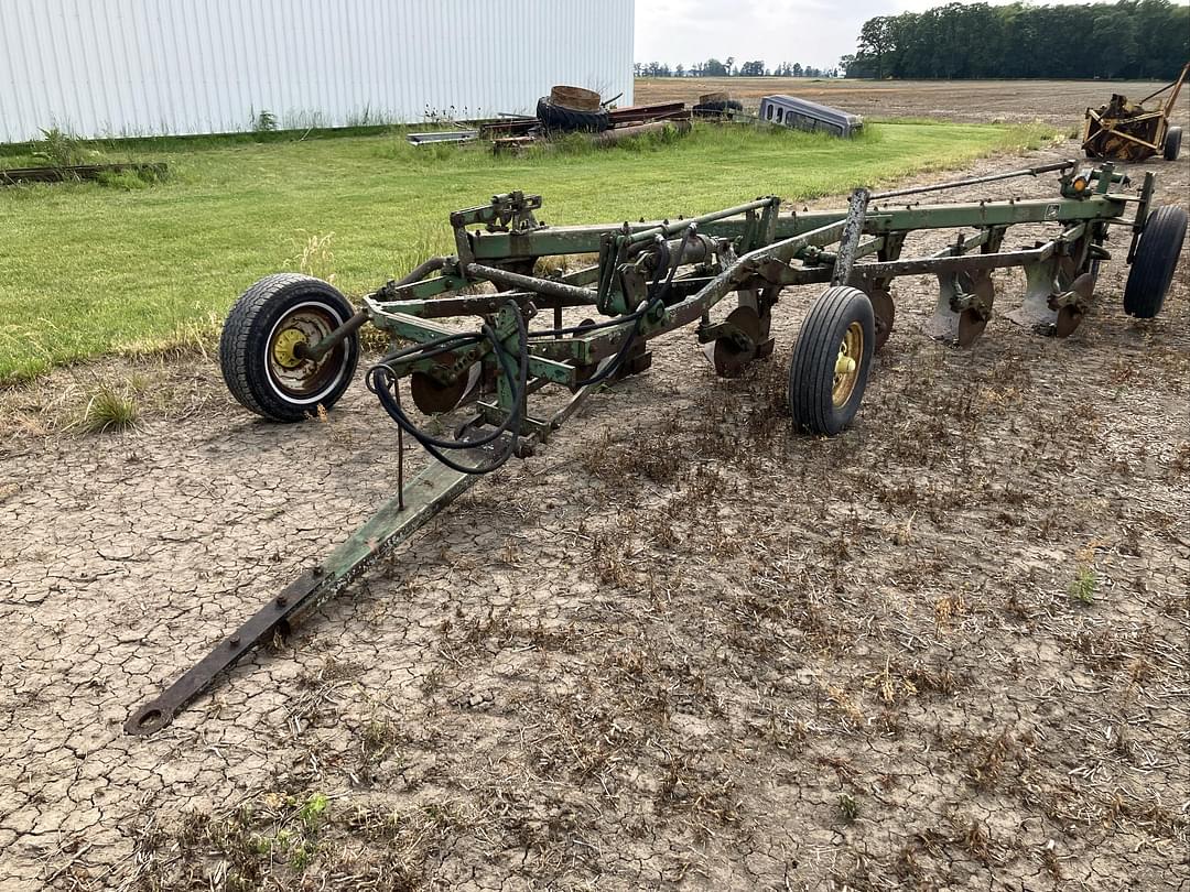 Image of John Deere 3100 Primary image