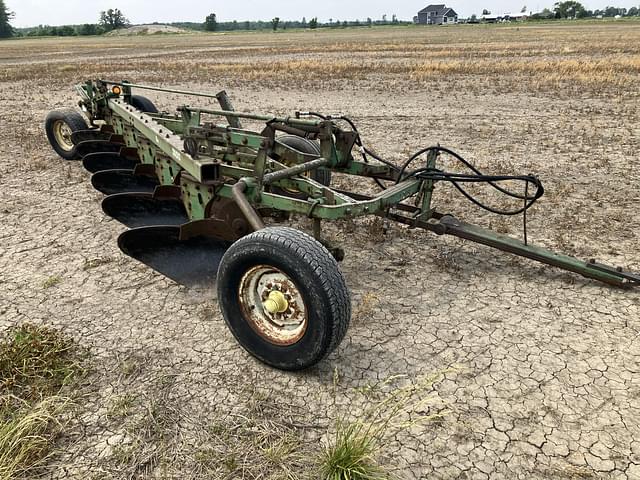 Image of John Deere 3100 equipment image 1