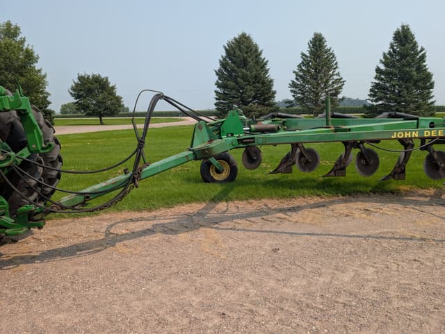 Image of John Deere 3710 equipment image 1