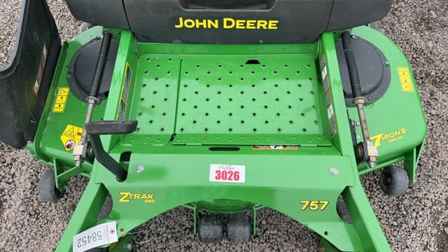 Image of John Deere 757 equipment image 4