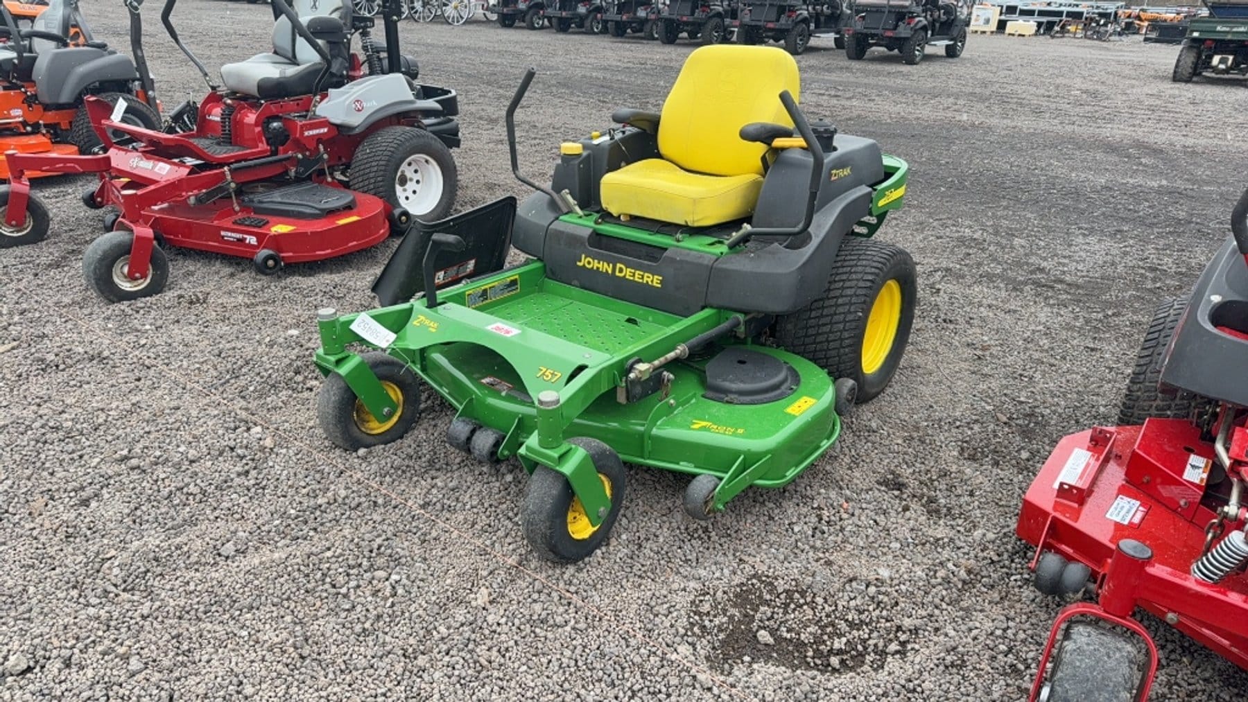 John Deere 757 Equipment Image0