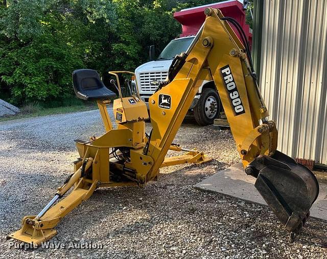 Image of John Deere 900 equipment image 2