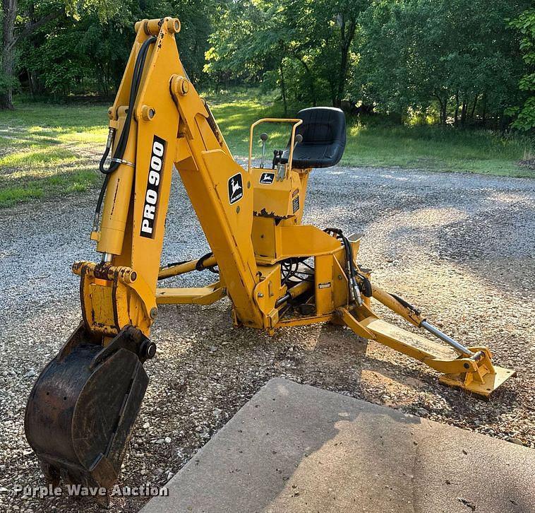 Image of John Deere 900 Primary image