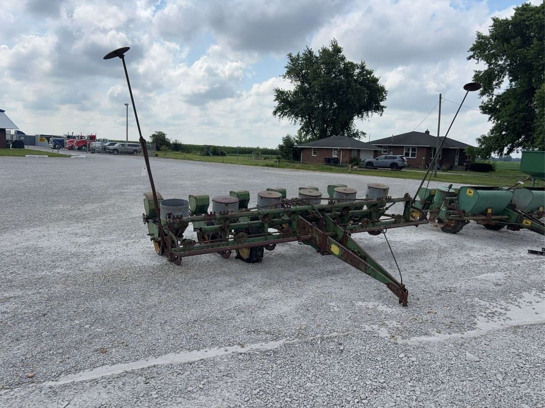 Image of John Deere 694AN Primary image