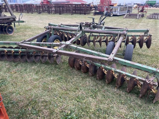 Image of John Deere H1110 equipment image 3