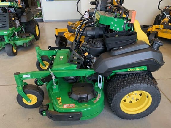 Image of John Deere Q820M equipment image 3