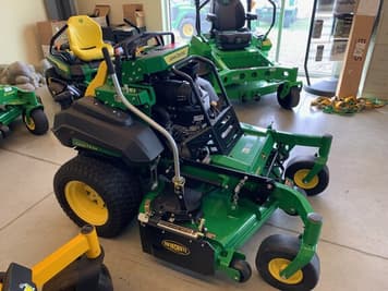 Main image John Deere Q820M