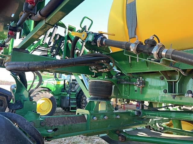Image of John Deere R4023 equipment image 2