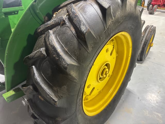 Image of John Deere R equipment image 4