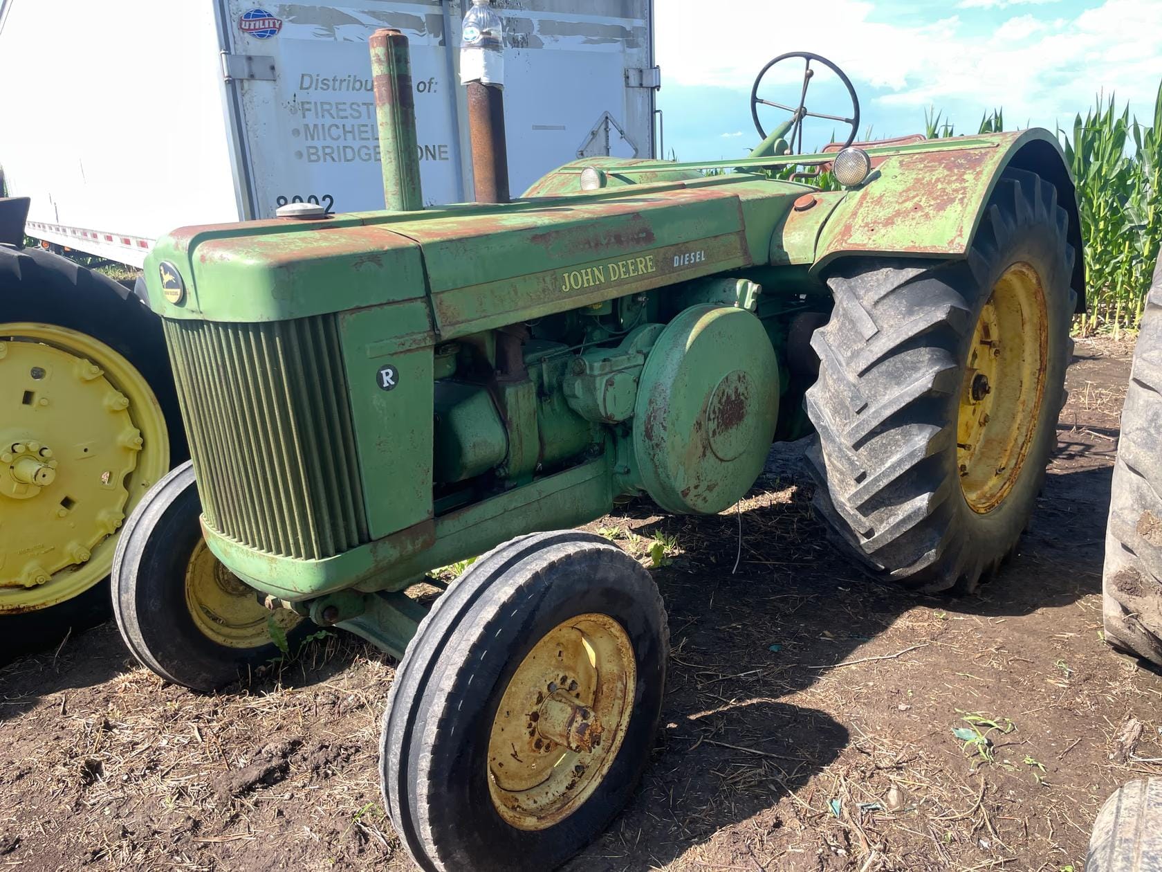 John Deere R Equipment Image0