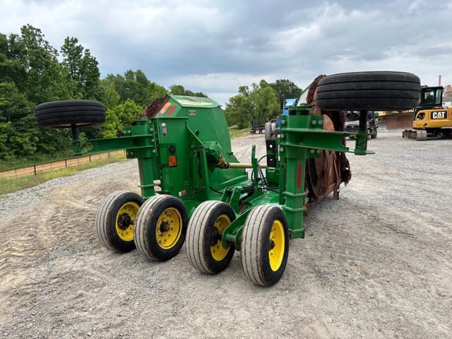 Image of John Deere R15 equipment image 4