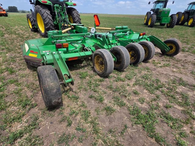 Image of John Deere R15 equipment image 4