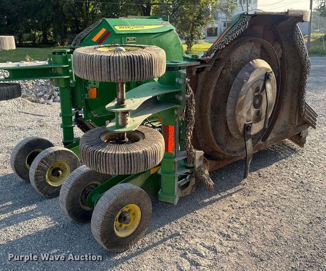 Image of John Deere R15 equipment image 4